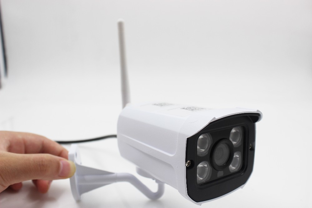 IP камера за видео наблюдение с Wi-Fi 4