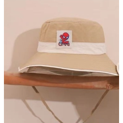 Лятната детска шапка Spider Man - Идеалният аксесоар за малкия ви супергерой!