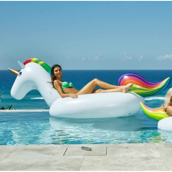 Плувайте с комфорт и стил с нашите надуваеми шезлонги-Фламинго,Еднорог или Лебед