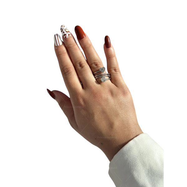 Сребрист дамски пръстен от медицинска стомана с интересен дизайн и декоративни елементи 1