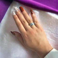 Дамски елегантен сребрист пръстен от неръждаема стомана с блестящ камък