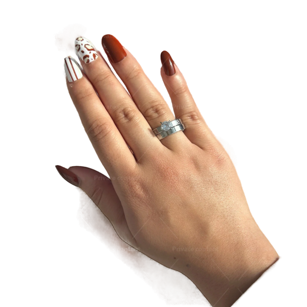 Дамски елегантен сребрист пръстен от неръждаема стомана с блестящ камък 2