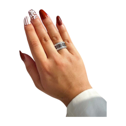 Елегантен дамски пръстен с акцент детелини и камъчета