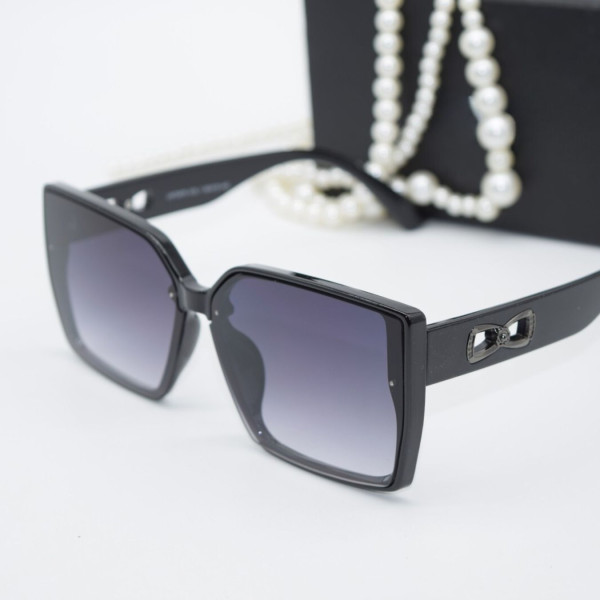 Дамски слънчеви очила с големи лещи с две дупки отстрани за декорация YJZ70