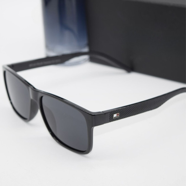 Мъжките слънчеви очила с тънка рамка и лого отстрани YJZ67