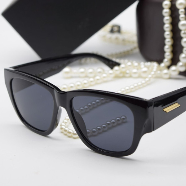 Дамски слънчеви очила с големи рамки  с две златни линии отстрани YJZ37