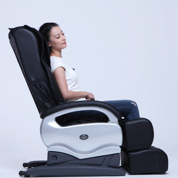 Мултифункционалният масажен стол със стилна и семпла визия A6