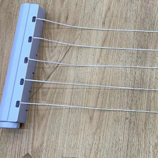 Прибиращ се простор за дрехи с 5 въжета и куки,максимална дължина 3.2 метра 2