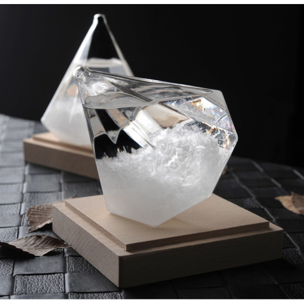 Буреносно стъкло - Диамант  призма Уникален подарък TQY6