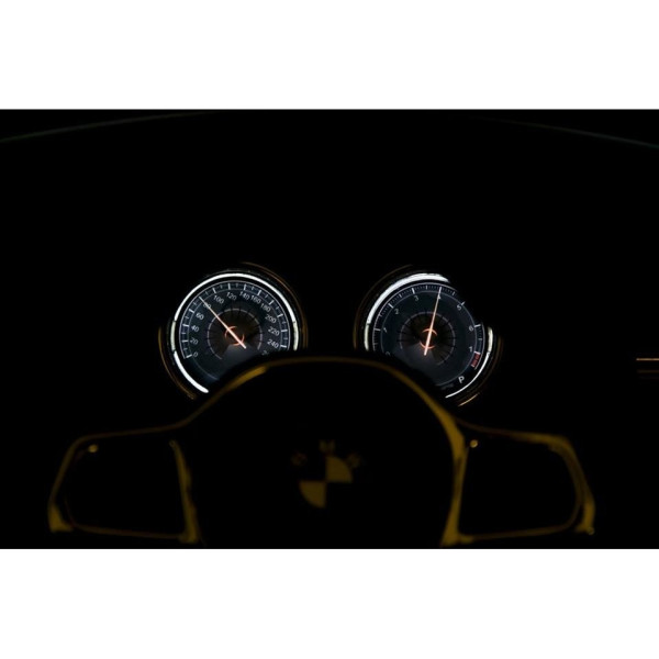 Акумулаторна кола BMW 6 GT с отварящи се врати 12V меки гуми