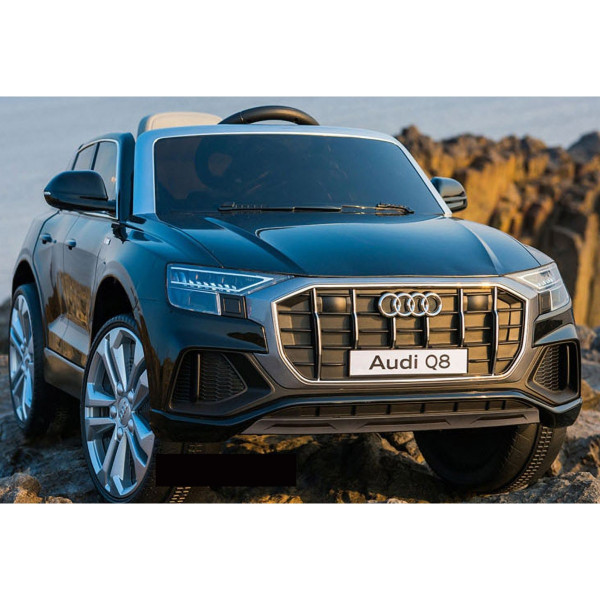 Акумулаторен джип Audi Q8 с меки гуми и кожена седалка 12V