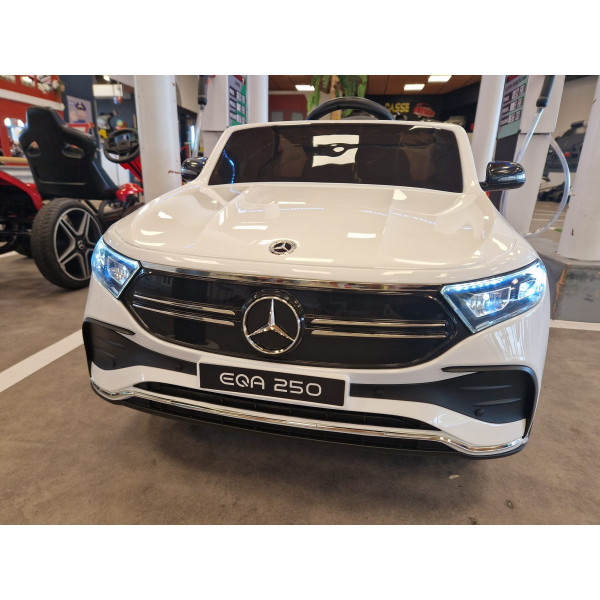 Акумулаторен джип Mercedes EQA 250 12V с отварящи се врати меки гуми 4x4