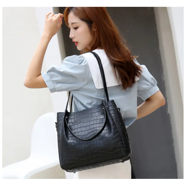 Комплект от дамски чанти в черен цвят, с кроко ефект, Bag112 2 — 4sales Комплект от дамски чанти в черен цвят, с кроко ефект, Bag112 2