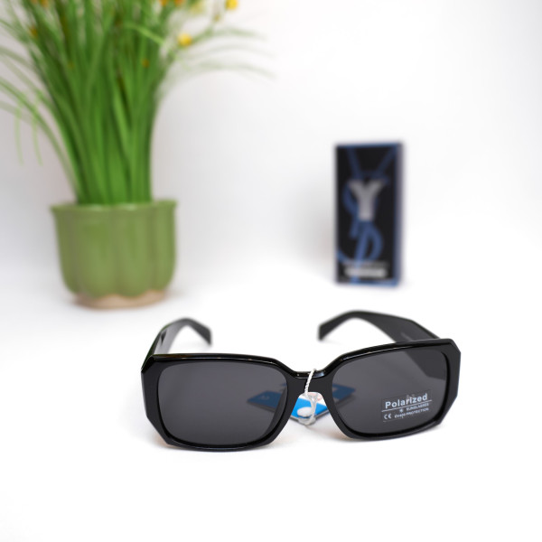 Слънчеви очила POLARIZED – трапецовиден стил с масивна рамка и висока защита 3