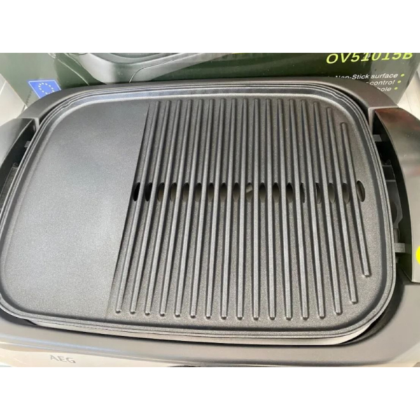 Електрическа скара Voltz OV51015B с капак, 2000W, плоча с 2 зони на печене, черна 2