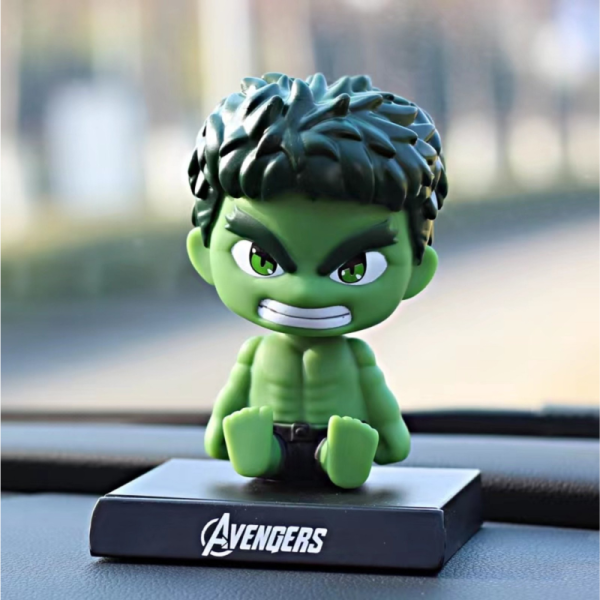 Фигурки с клатеща се глава за кола – Hulk, Thanos, Luffy 2