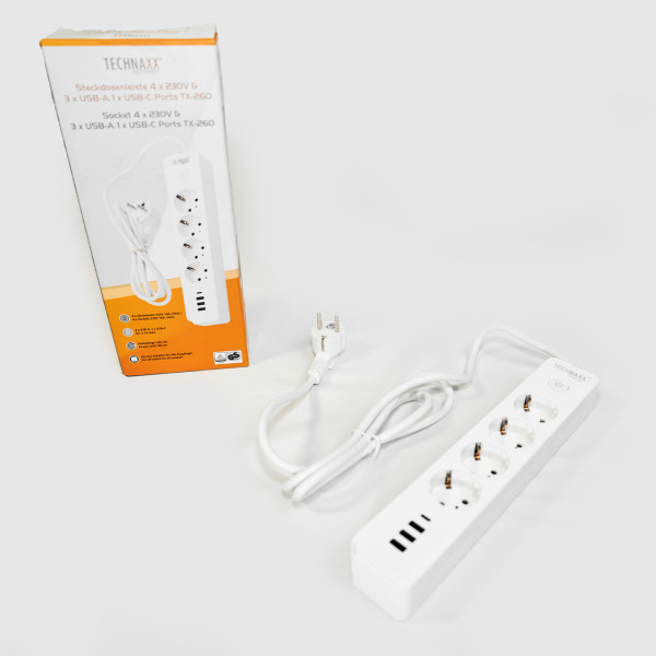 Разклонител с  4 гнезда, 3хUSB + type C 7