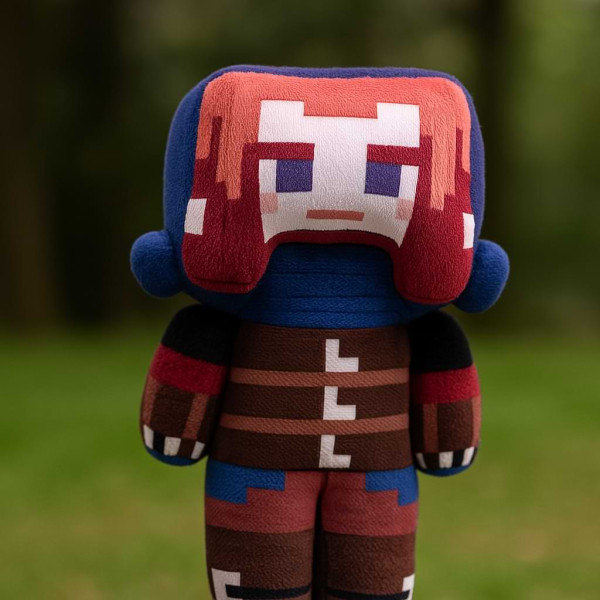 Колекция плюшени фигури с пикселен дизайн в стил Minecraft 1