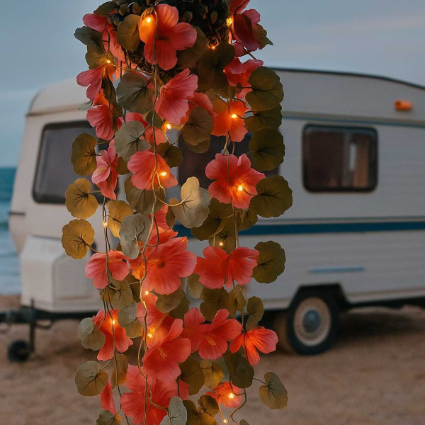 Соларна висяща саксия с вградено LED осветление – 60 топло бели LED светлини, Living & Garden 9