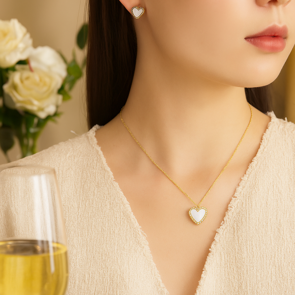 Стилен комплект бижута със сърца - Колие с обеци 4