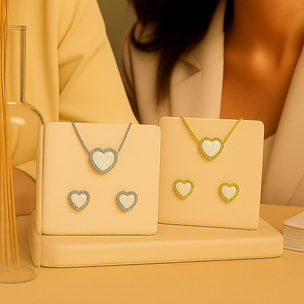 Стилен комплект бижута със сърца - Колие с обеци