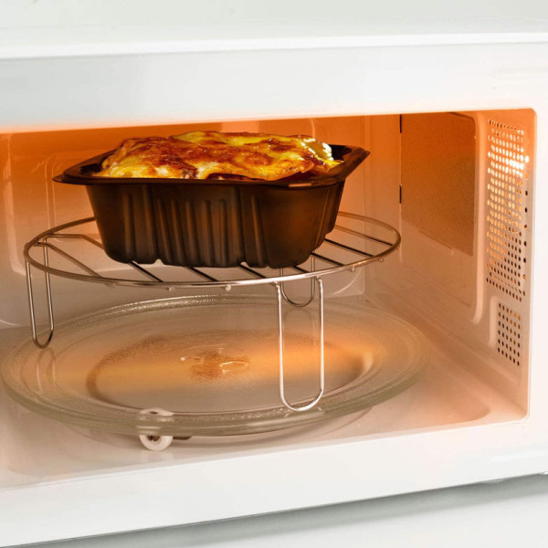 Микровълнова фурна Black+Decker BXMZ701E – 700W, с грил функция, 20 л.