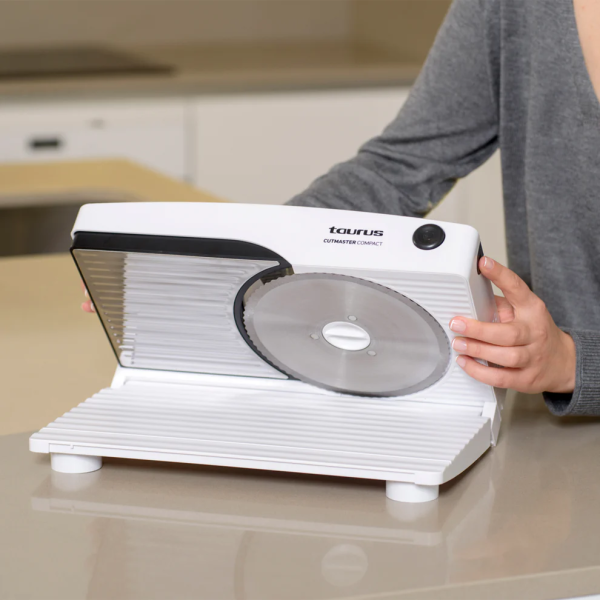 Електрическа резачка за хляб, месо и сирена Taurus Cutmaster Compact – 100W, 17 см острие, регулируема дебелина 1–15 мм 4