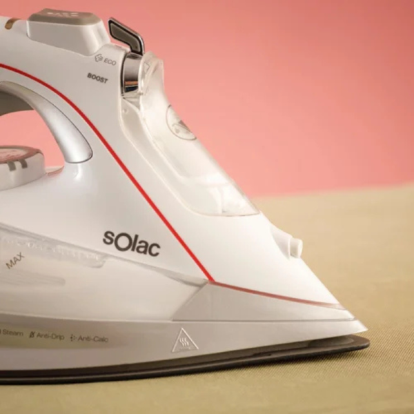 Ютия Solac Optima 3000 Ceramic – 3000W, 200 g/min парен удар, керамична плоча