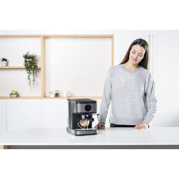 Еспресо кафемашина Black+Decker BXCO850E 20bar, 850W