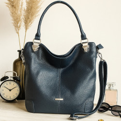 Дамска чанта тип торба – стил, организация и комфорт всеки ден