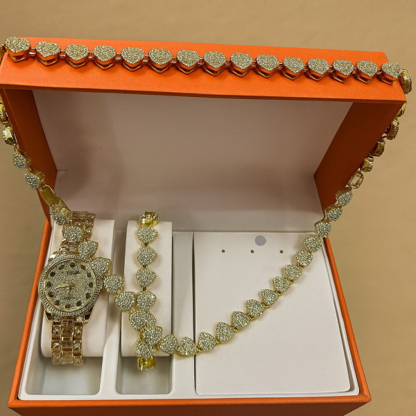 Луксозен комплект бижута - часовник, гривна и колие 17