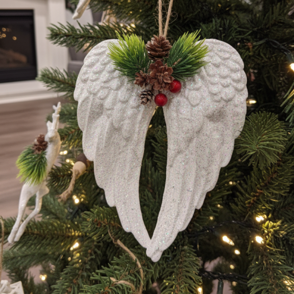 Коледни играчки за елха „Winter White Elegance“ – луксозни висящи декорации с натурален завършек и скандинавски стил 4