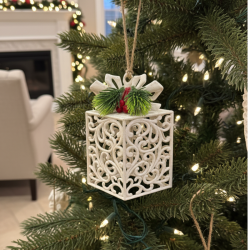 Коледни играчки за елха „Winter White Elegance“ – луксозни висящи декорации с натурален завършек и скандинавски стил