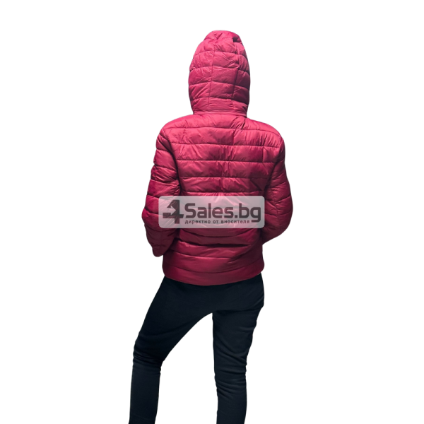 Топло капитонирано яке – практично, стилно и удобно всеки ден