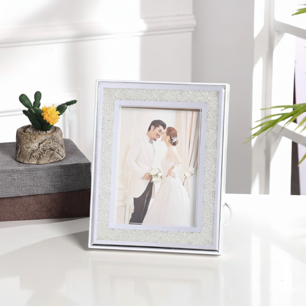 Кристална фоторамка с LED осветление и USB – блясък, който съживява спомените ти 2