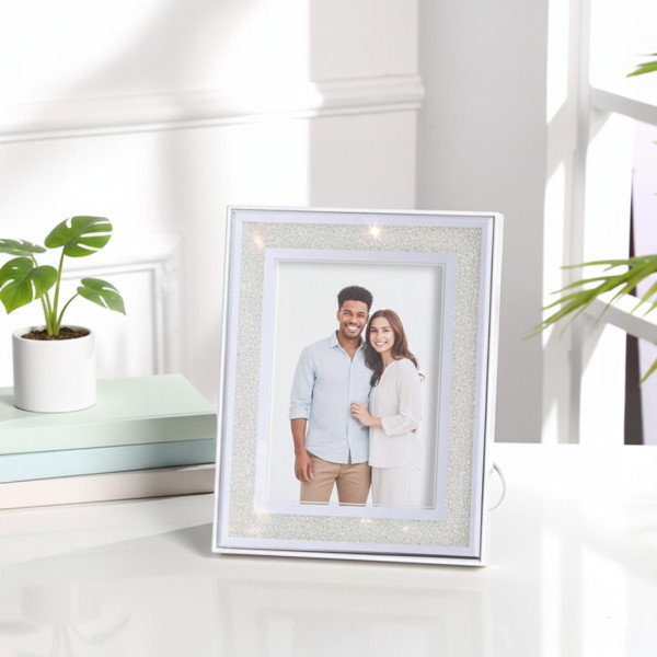 Кристална фоторамка с LED осветление и USB – блясък, който съживява спомените ти 4