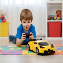 Радиоуправляема спортна кола 1:24 – бърза детска количка с дистанционно управление