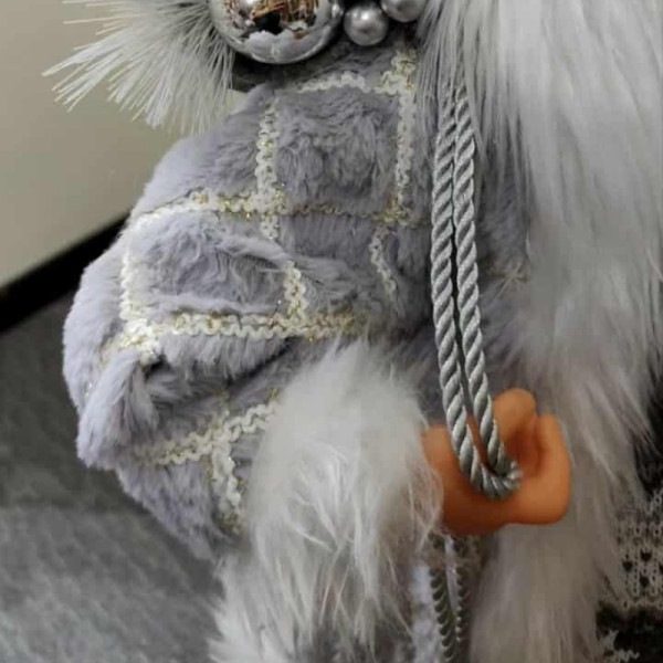 Декоративен Дядо Коледа в сиво – уют, топлина и празничен дух у дома (50 / 70 / 90 см) 10