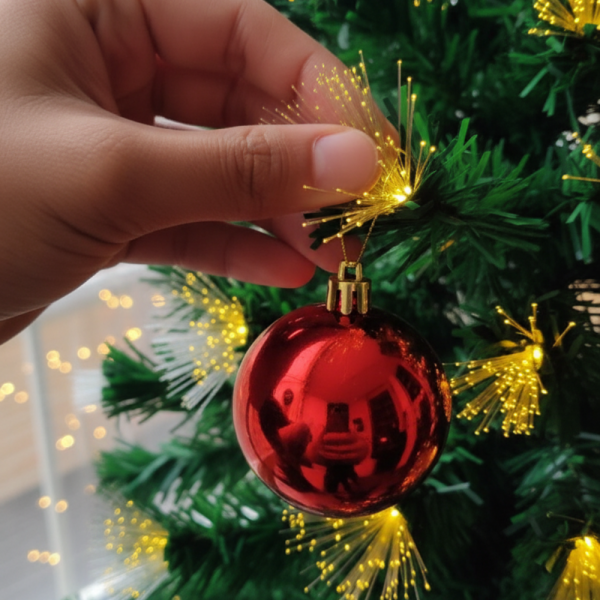 Коледна елха с вградени светлини - магията на Коледа 3