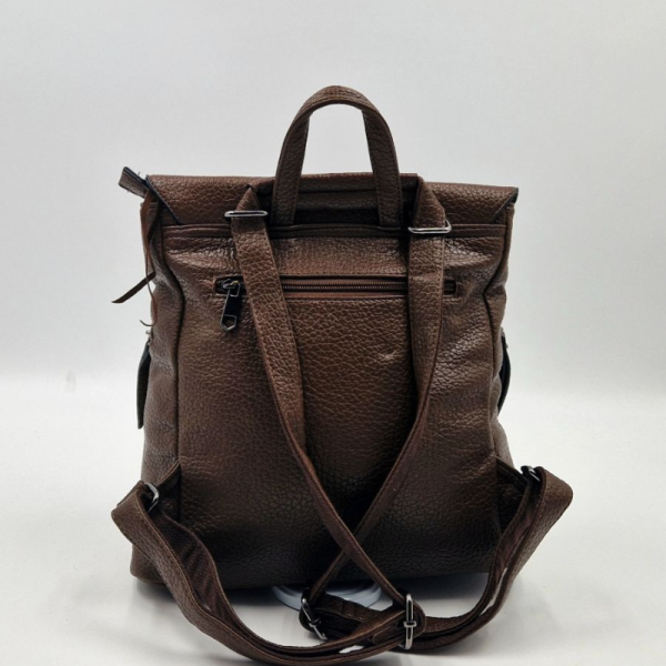 Дамска раница от еко кожа с ресни – бохо стил, удобство и обем (36×30×16 см) 8