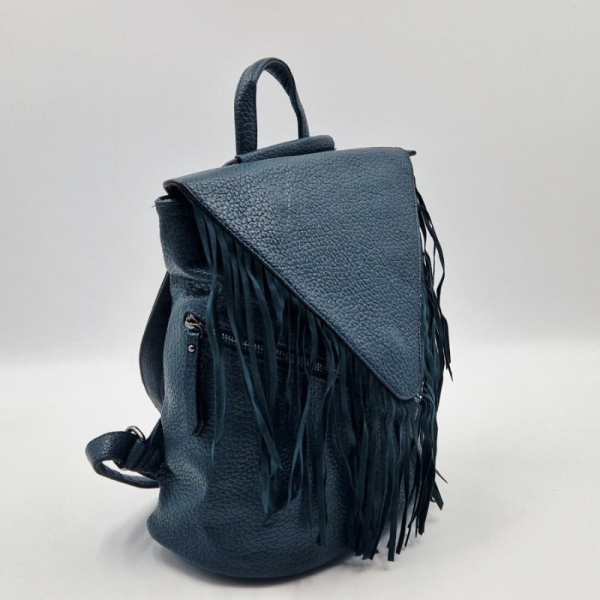 Дамска раница от еко кожа с ресни – бохо стил, удобство и обем (36×30×16 см) 13