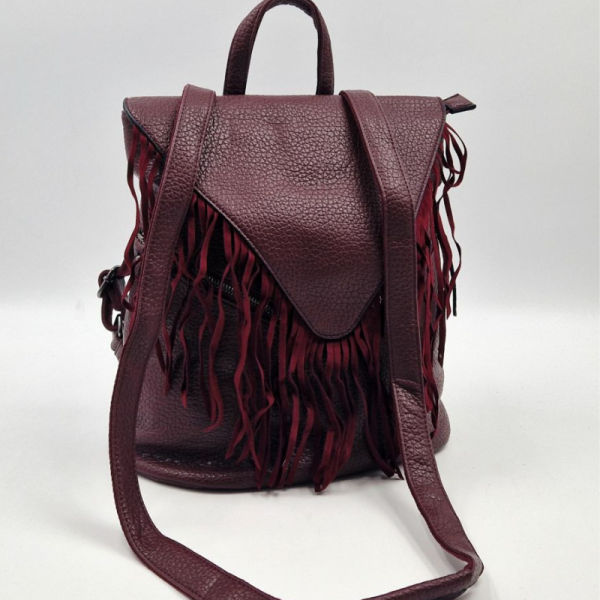 Дамска раница от еко кожа с ресни – бохо стил, удобство и обем (36×30×16 см)