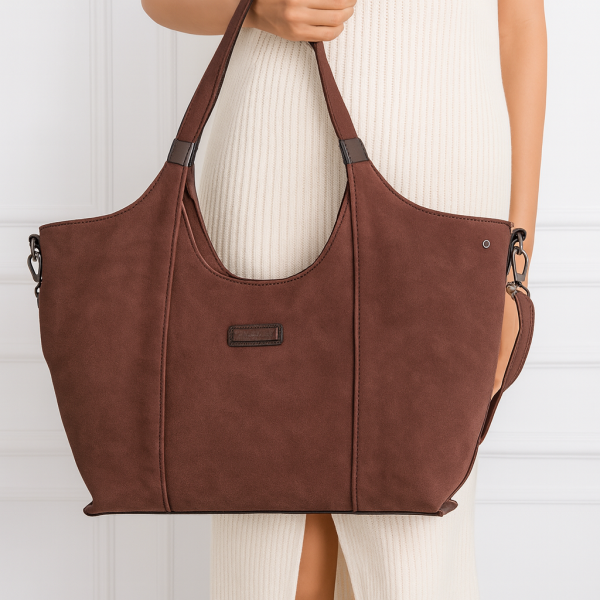 Дамска чанта от еко велур и кожа – елегантен и практичен модел (бордо)