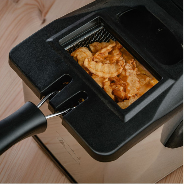 Фритюрник Voltz V51980H/ OV51980P 2000W, 2л./ 3л., демонтиращ се съд, капак и филтър,инокс