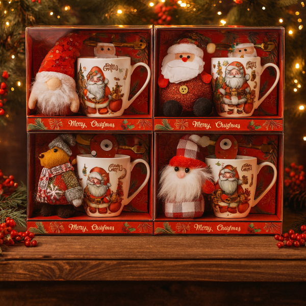 Коледен подаръчен комплект с чаша, лъжичка и мека играчка – моментална празнична атмосфера у дома