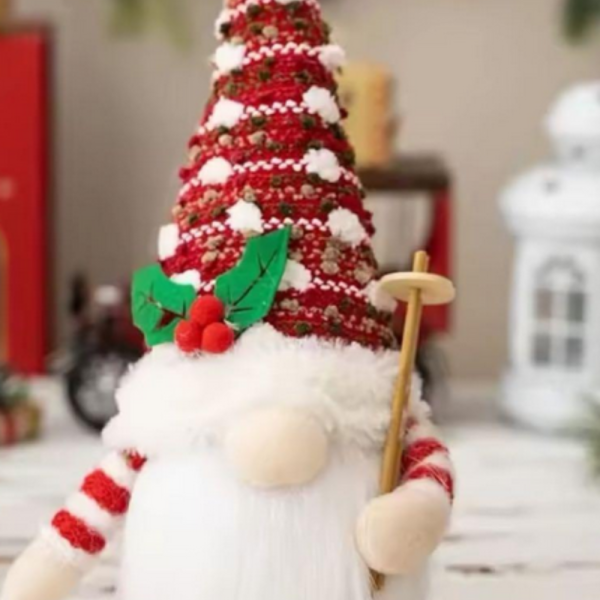 Светеща коледна играчка – Декорация с LED осветление и плетена шапка 3
