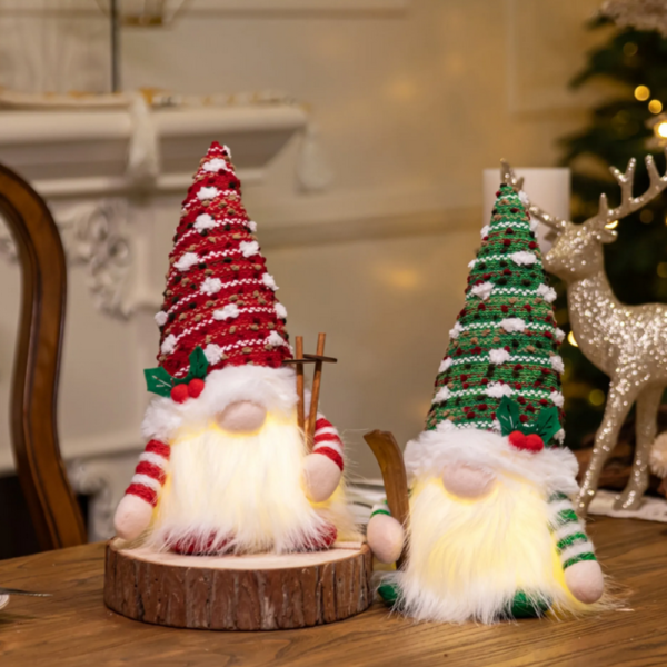 Светеща коледна играчка – Декорация с LED осветление и плетена шапка 2