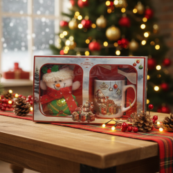 Празничен подаръчен комплект с чаша, лъжичка  и снежен човек – готов за подаряване