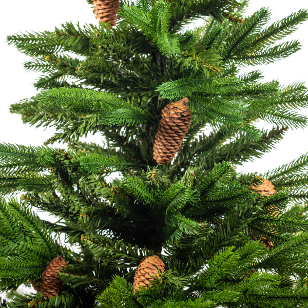 Красива коледна елха с естествено излъчване – празниците започват тук! 6