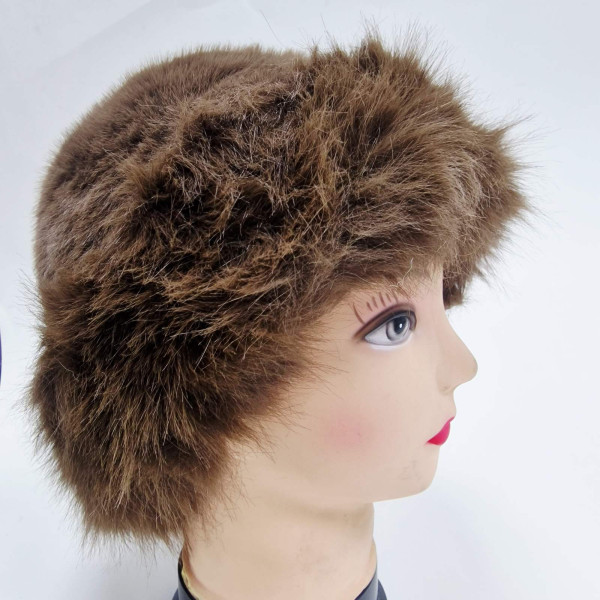 Дамска пухкава зимна шапка от изкуствен косъм 8